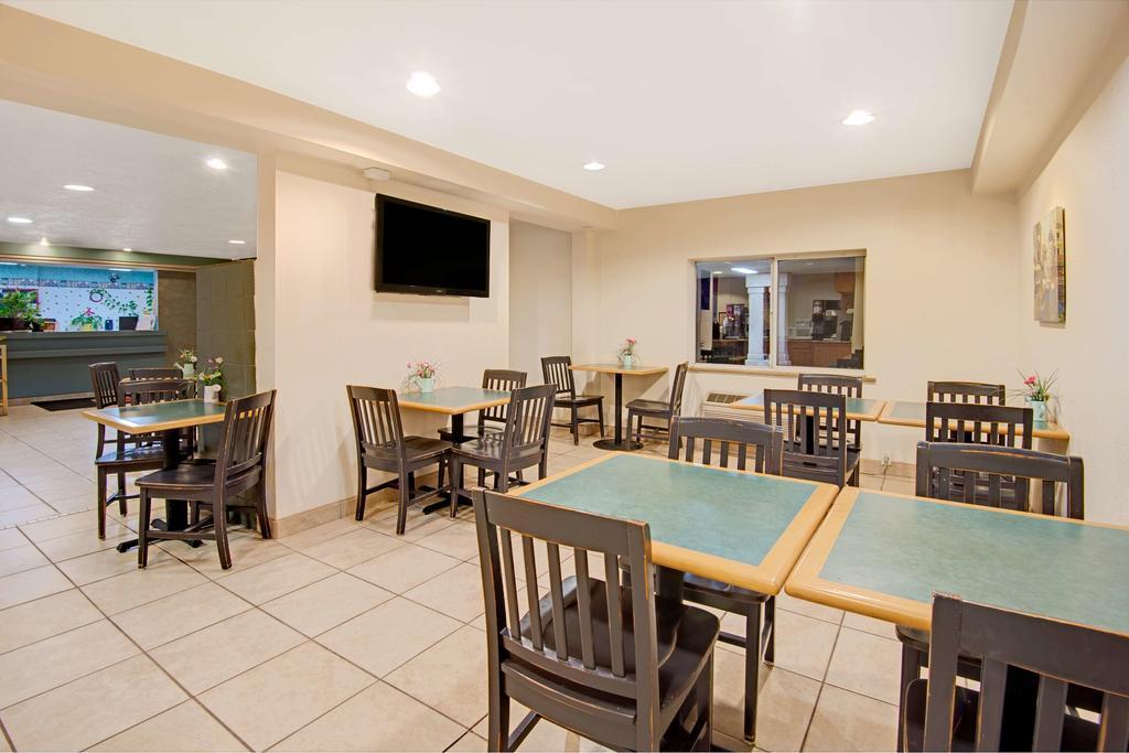 Quality Inn Albuquerque East I-40 Juan Tabo Exit Exterior foto